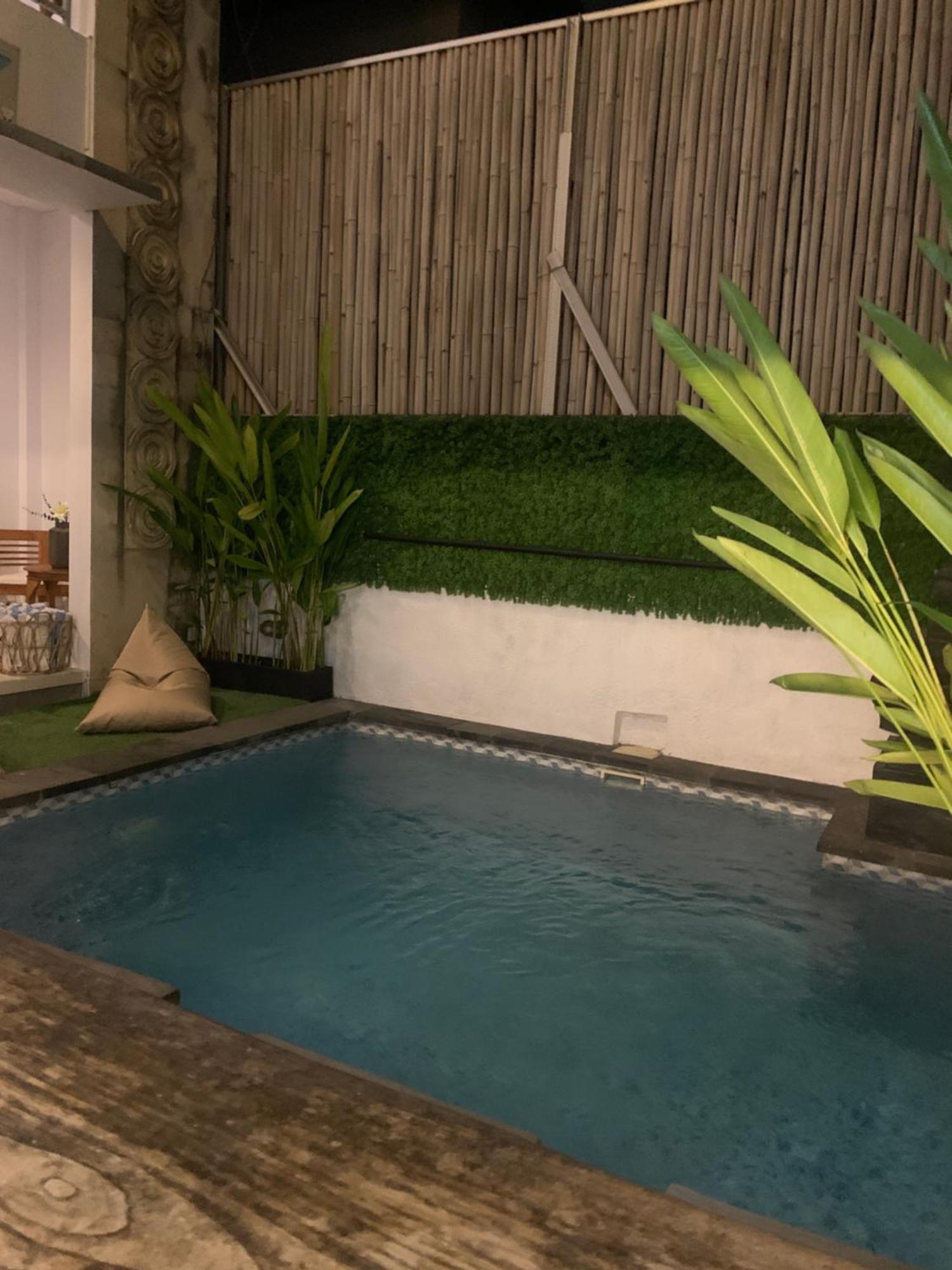 Chua Guest House Canggu Esterno foto