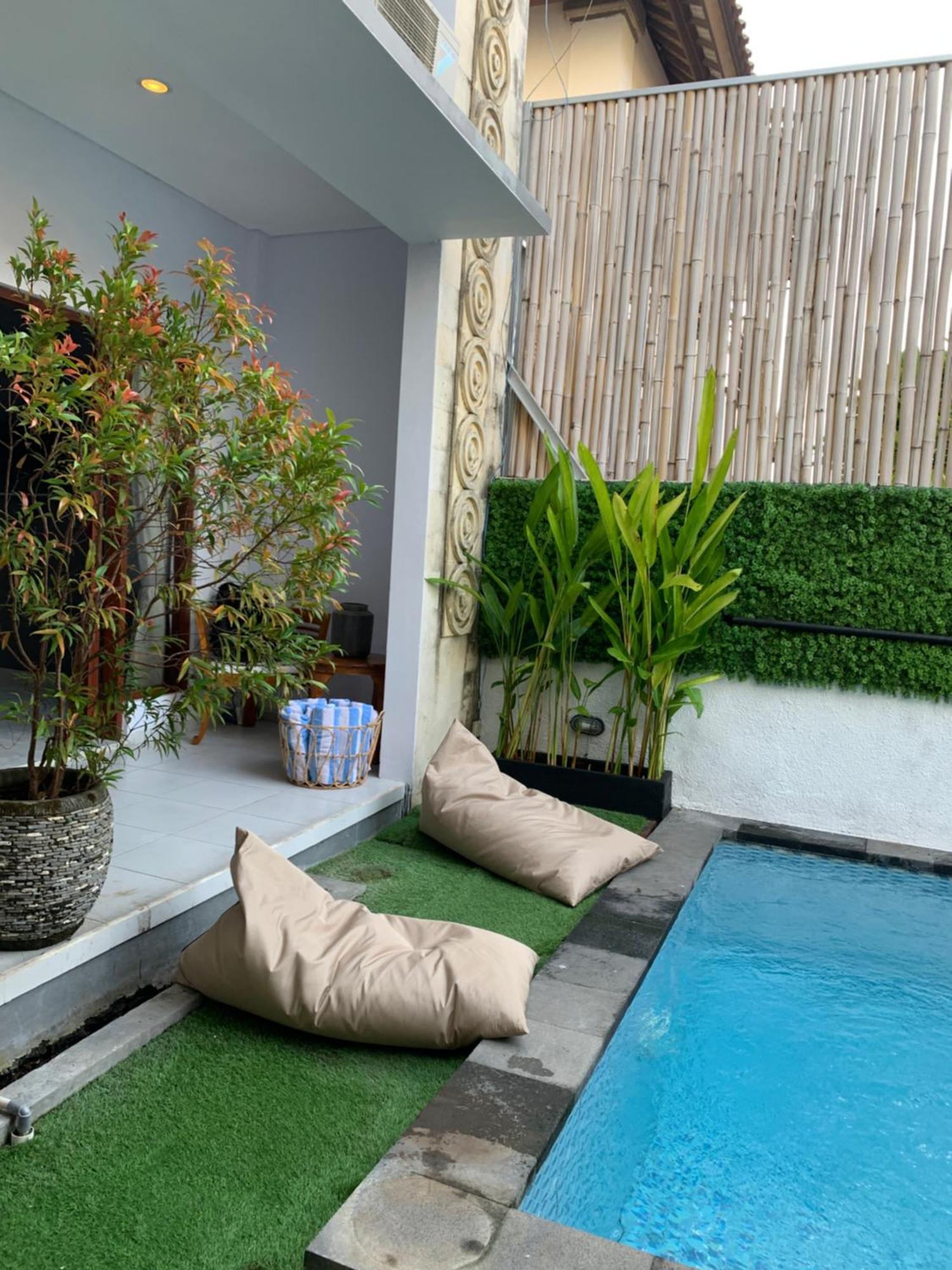 Chua Guest House Canggu Esterno foto